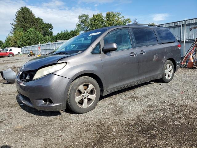 TOYOTA SIENNA LE 2013 with VIN 5TDKK3DC3DS350699 - Photo from auction