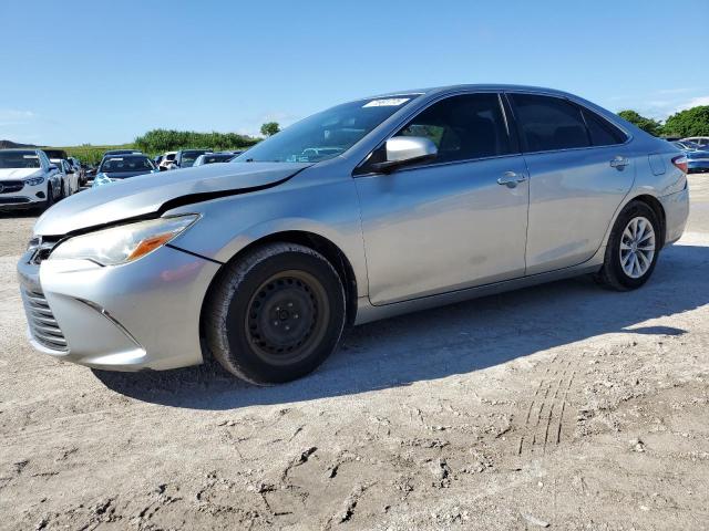 TOYOTA CAMRY LE 2017 with VIN 4T1BF1FK4HU693645 - Photo from auction