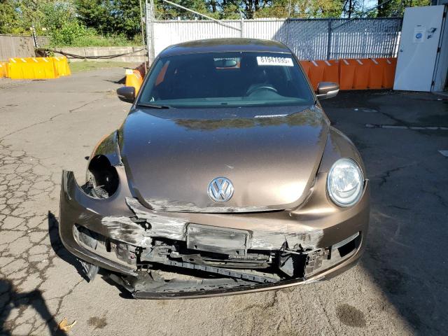 Photo 5 from auction – 2012 VOLKSWAGEN BEETLE with VIN 3VWJP7AT2CM642218