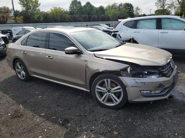Photo 4 from auction – 2015 VOLKSWAGEN PASSAT SEL with VIN 1VWCV7A30FC025873