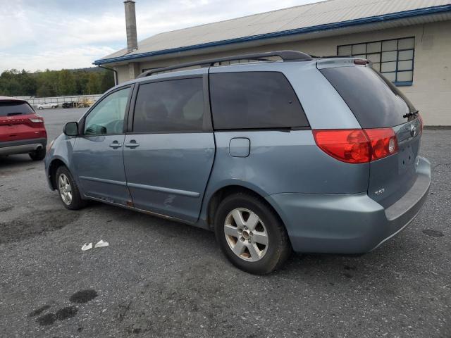 Photo 2 from auction – 2010 TOYOTA SIENNA CE with VIN 5TDKK4CC5AS305380