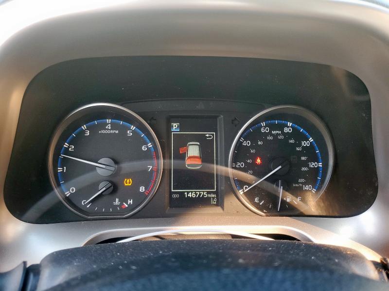 Photo 9 from auction – 2017 TOYOTA RAV4 LE with VIN JTMZFREV3HJ133209