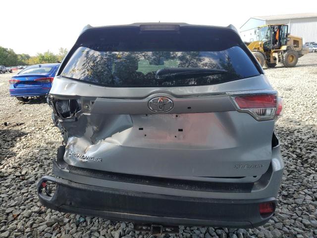 Foto 6 de la subasta – 2015 TOYOTA HIGHLANDER con VIN 5TDJKRFH6FS204940