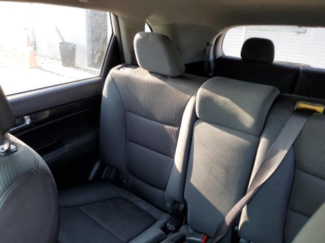 Photo 11 from auction – 2011 KIA SORENTO BASE with VIN 5XYKTDA17BG077959