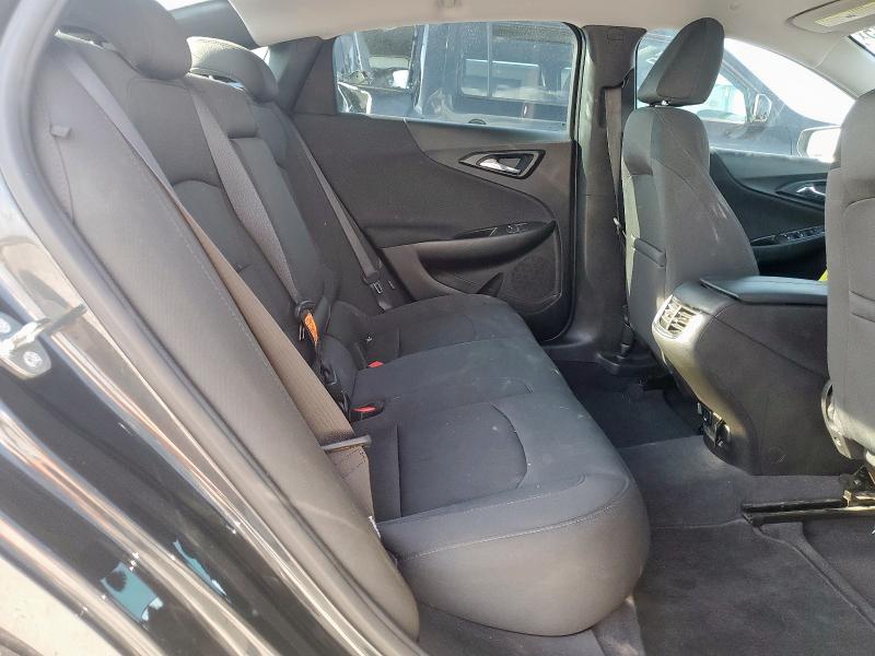 Photo 10 from auction – 2017 CHEVROLET MALIBU LT with VIN 1G1ZE5ST1HF128147
