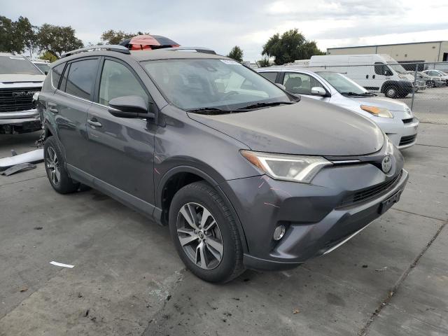 Photo 4 from auction – 2017 TOYOTA RAV4 XLE with VIN JTMWFREV3HJ717340