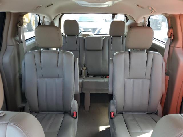 Photo 10 from auction – 2016 CHRYSLER TOWN & COU with VIN 2C4RC1BG0GR228594