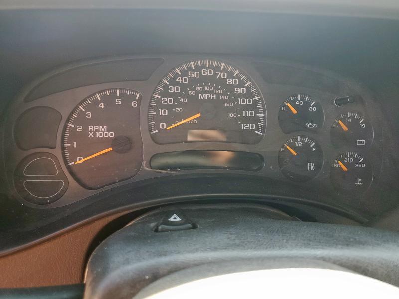 Photo 9 from auction – 2003 CHEVROLET SILVERADO C1500 with VIN 2GCEC19V731275892