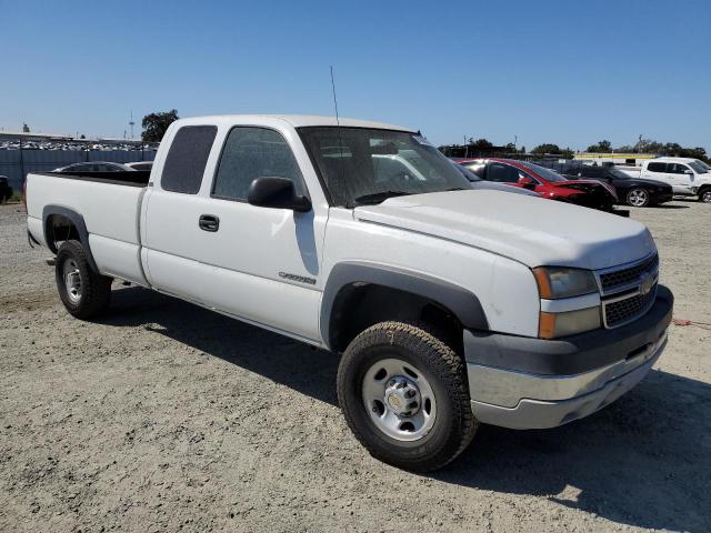 Photo 4 from auction – 2005 CHEVROLET SILVERADO with VIN 1GCHC29U15E216803