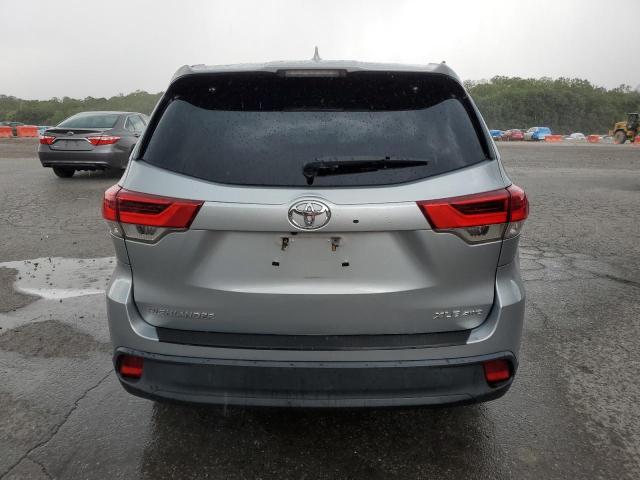 Photo 6 from auction – 2017 TOYOTA HIGHLANDER with VIN 5TDJZRFH7HS419290
