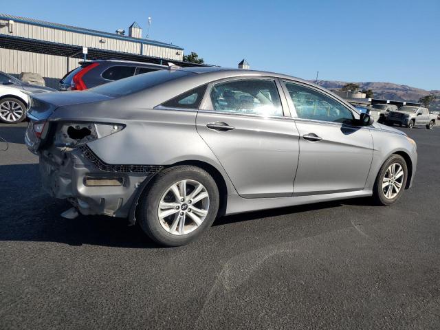 Photo 3 from auction – 2014 HYUNDAI SONATA GLS with VIN 5NPEB4AC8EH834799