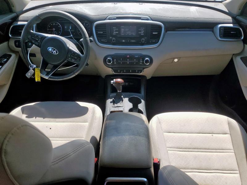 Photo 8 from auction – 2016 KIA SORENTO LX with VIN 5XYPGDA32GG038845
