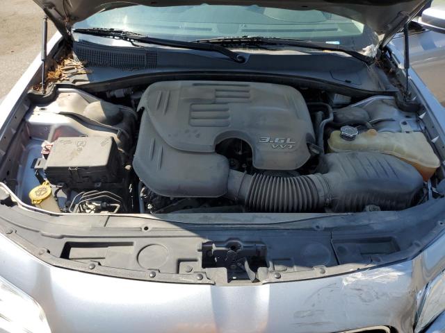 Photo 11 from auction – 2017 CHRYSLER 300 LIMITE with VIN 2C3CCAAGXHH662248