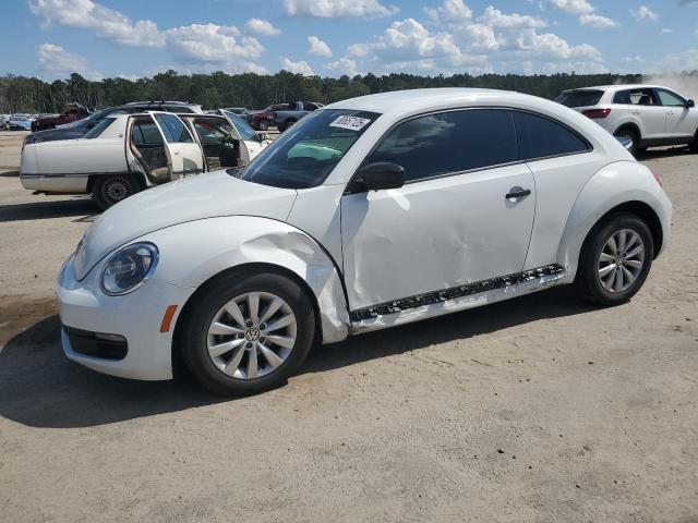 VOLKSWAGEN BEETLE 1.8 2016 with VIN 3VWF07AT2GM611941 - Photo from auction