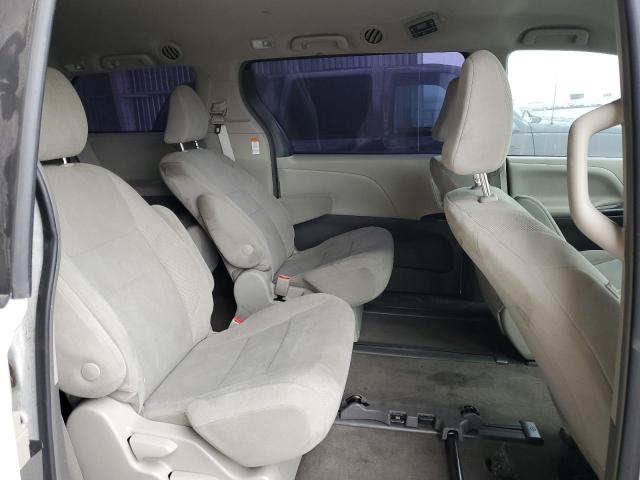 Photo 11 from auction – 2018 TOYOTA SIENNA L with VIN 5TDZZ3DC3JS952718