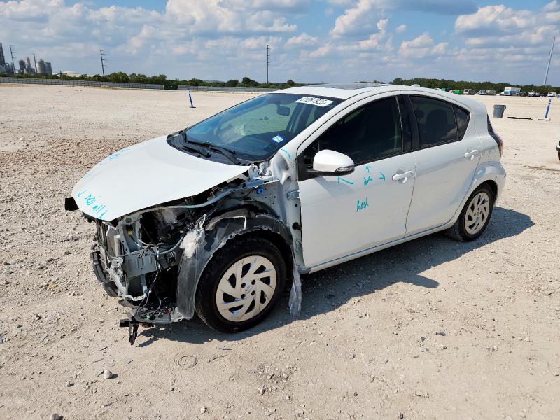 TOYOTA PRIUS C 2016 with VIN JTDKDTB39G1132295 - Photo from auction