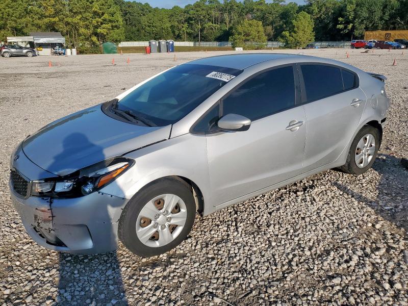 KIA FORTE LX 2017 with VIN 3KPFK4A76HE078115 - Photo from auction