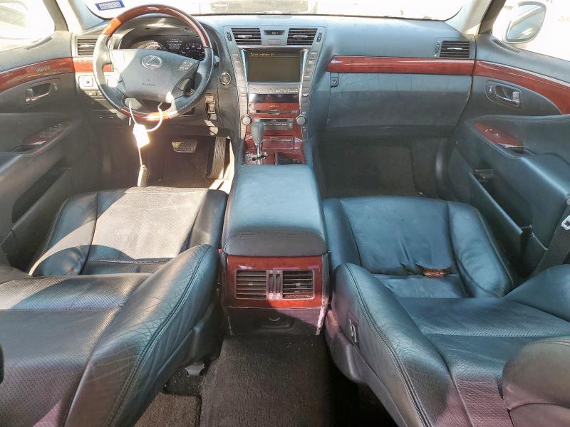 Photo 8 from auction – 2007 LEXUS LS 460L with VIN JTHGL46F475005349