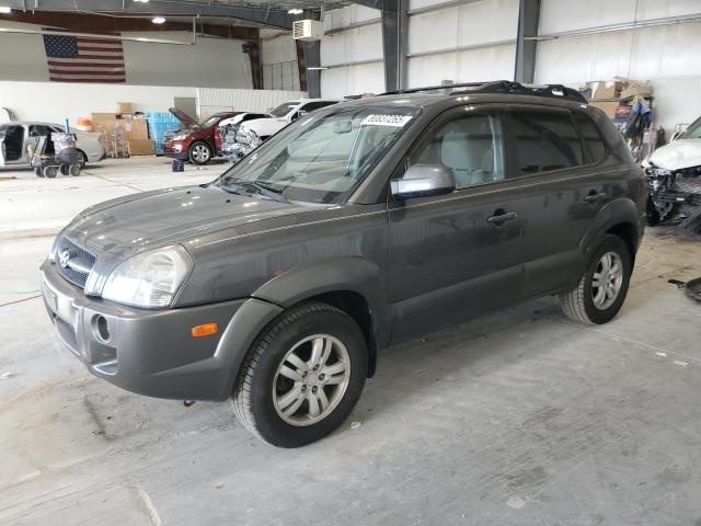 HYUNDAI TUCSON SE 2008 with VIN KM8JN72D18U770822 - Photo from auction