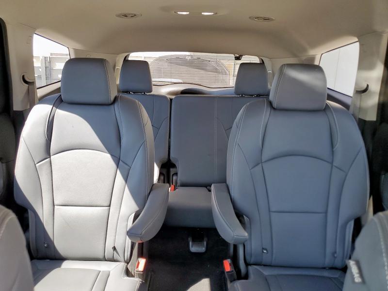 Photo 10 from auction – 2019 BUICK ENCLAVE PREMIUM with VIN 5GAERCKW4KJ282401