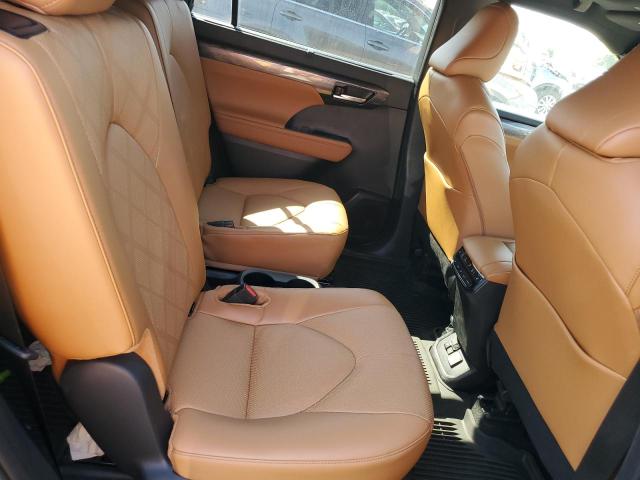 Photo 11 from auction – 2024 TOYOTA HIGHLANDER with VIN 5TDEBRCH1RS630724