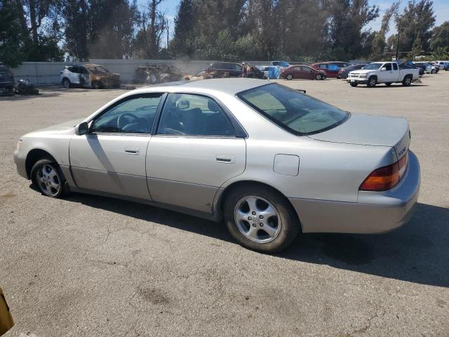 صورة رقم 2 من المزاد - 1998 LEXUS ES 300 مع VIN JT8BF28G2W5016036
