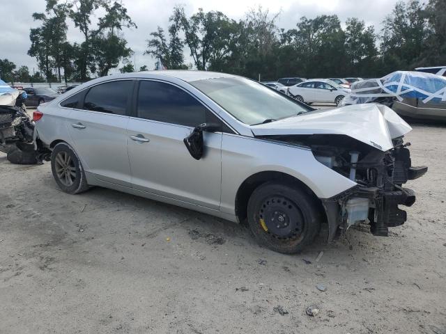 Photo 4 from auction – 2015 HYUNDAI SONATA SE with VIN 5NPE24AF2FH190258