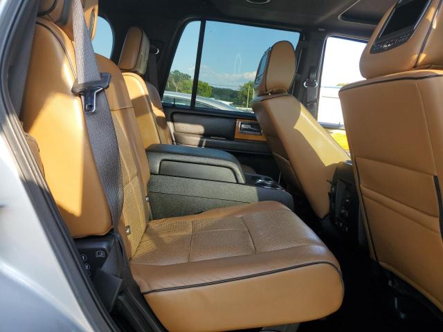 Photo 11 from auction – 2011 LINCOLN NAVIGATOR with VIN 5LMJJ2J57BEJ08332