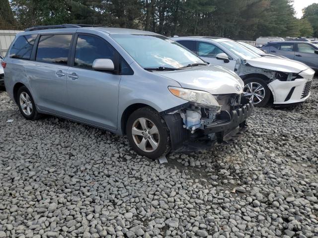 Photo 4 from auction – 2016 TOYOTA SIENNA LE with VIN 5TDKK3DC7GS756053