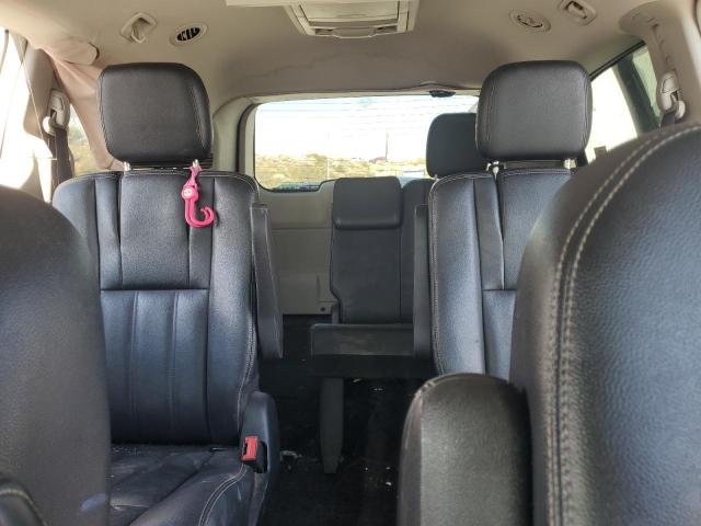 Photo 10 from auction – 2014 CHRYSLER TOWN & COU with VIN 2C4RC1BG1ER435878
