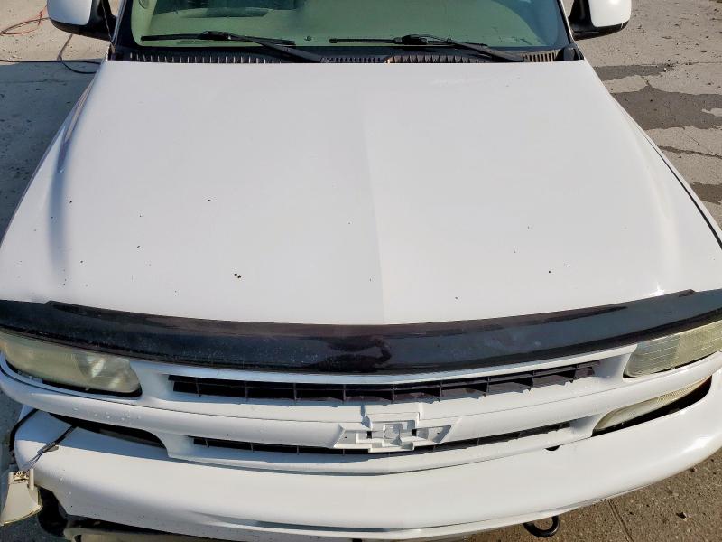 Photo 12 from auction – 2003 CHEVROLET SUBURBAN K with VIN 3GNFK16Z93G228859