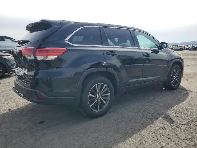 Photo 3 from auction – 2019 TOYOTA HIGHLANDER with VIN 5TDJZRFH7KS591391