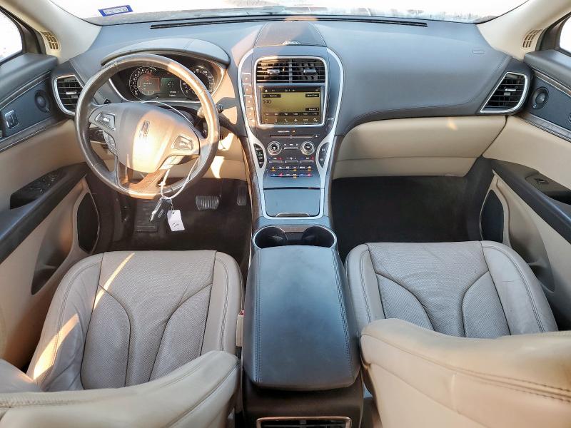 Photo 8 from auction – 2016 LINCOLN MKX RESERV with VIN 2LMTJ6LP0GBL52848