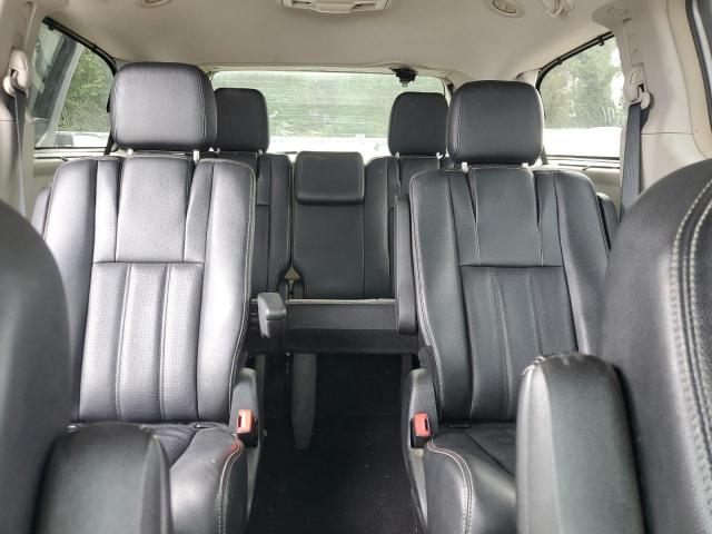Photo 10 from auction – 2015 CHRYSLER TOWN & COU with VIN 2C4RC1CG4FR741747