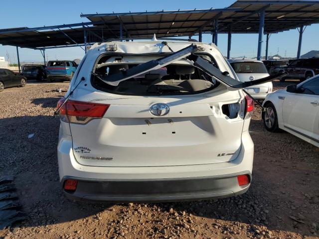 Photo 6 from auction – 2018 TOYOTA HIGHLANDER with VIN 5TDBZRFH6JS855512
