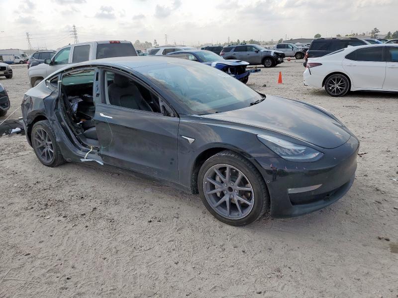 Photo 4 from auction – 2019 TESLA MODEL 3 with VIN 5YJ3E1EA1KF316808