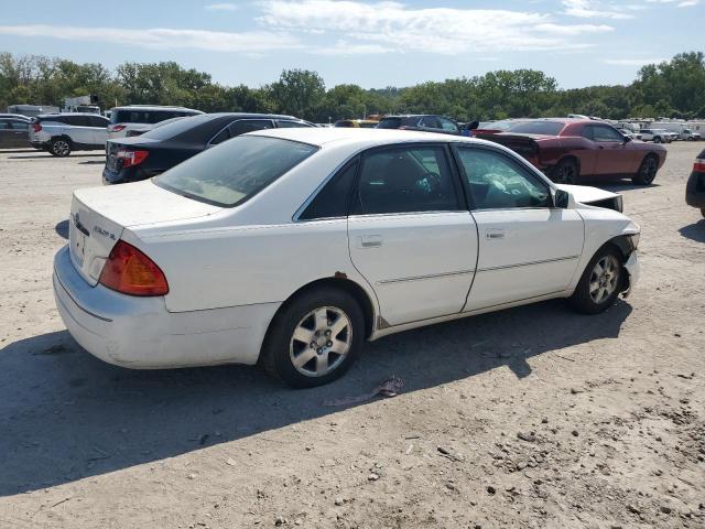 Photo 3 from auction – 2000 TOYOTA AVALON XL with VIN 4T1BF28B4YU072652