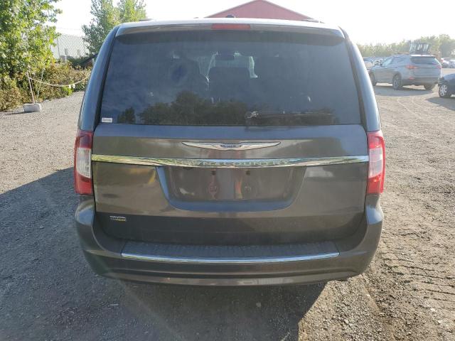 Photo 6 from auction – 2016 CHRYSLER TOWN & COU with VIN 2C4RC1CGXGR126895