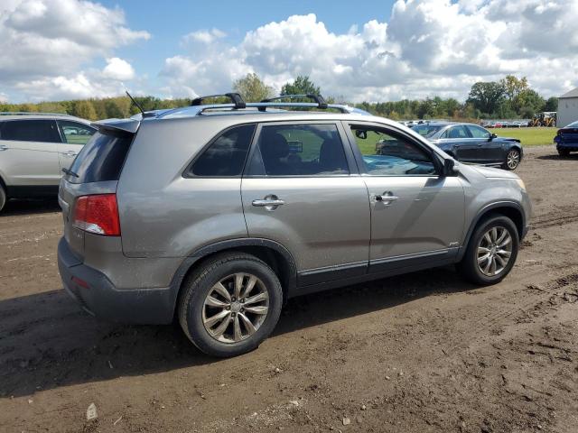 Photo 3 from auction – 2011 KIA SORENTO EX with VIN 5XYKUDA29BG170469