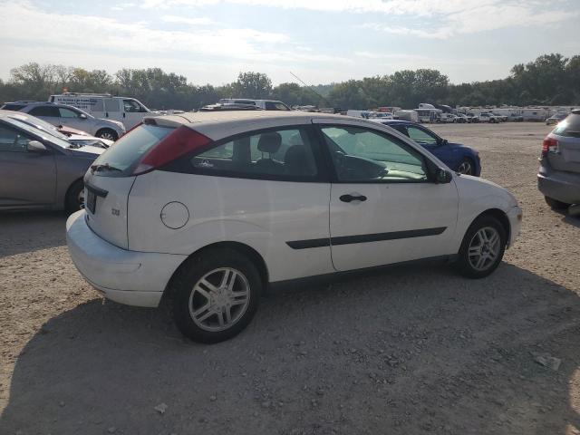 Photo 3 from auction – 2000 FORD FOCUS ZX3 with VIN 3FAFP3136YR136554