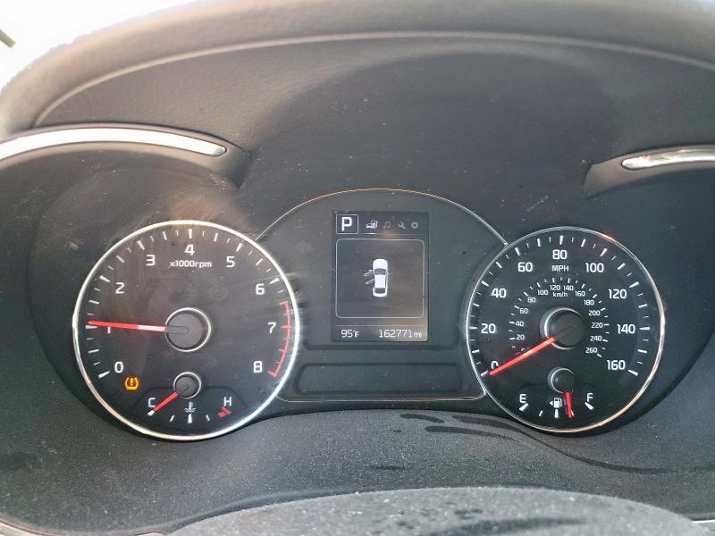 Photo 9 from auction – 2018 KIA FORTE LX with VIN 3KPFL4A7XJE255185