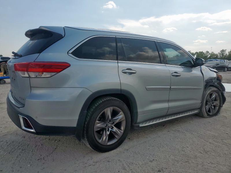 Photo 3 from auction – 2018 TOYOTA HIGHLANDER LIMITED with VIN 5TDDZRFH2JS885518
