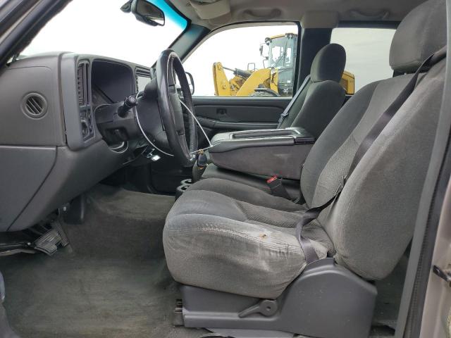 Photo 7 from auction – 2004 CHEVROLET SILVERADO with VIN 2GCEC19V741212227