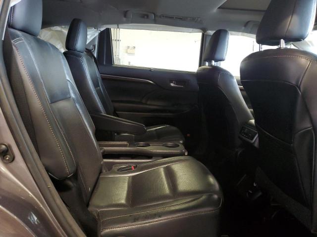 Фото 11 с аукциона – 2016 TOYOTA HIGHLANDER с VIN 5TDDKRFHXGS226955