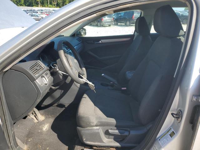 Photo 7 from auction – 2013 VOLKSWAGEN PASSAT S with VIN 1VWAP7A30DC070164