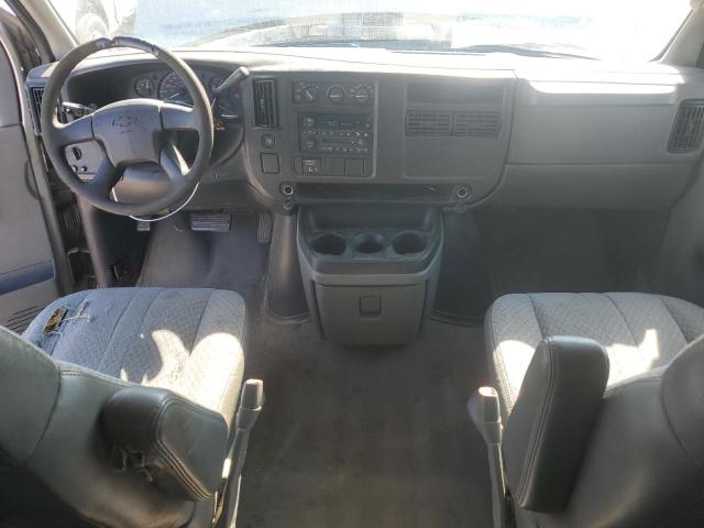 Photo 8 from auction – 2004 CHEVROLET EXPRESS G2 with VIN 1GAGG25U241142375