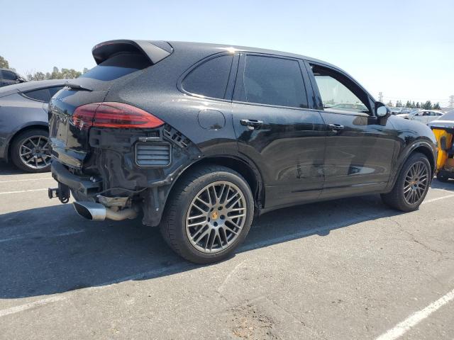 Photo 3 from auction – 2017 PORSCHE CAYENNE with VIN WP1AA2A29HKA80250
