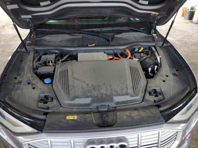 Photo 11 from auction – 2019 AUDI E-TRON PRESTIGE with VIN WA1VABGE8KB020661