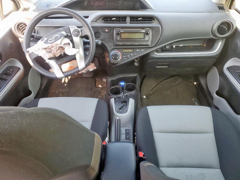 Photo 8 from auction – 2014 TOYOTA PRIUS C with VIN JTDKDTB34E1079745