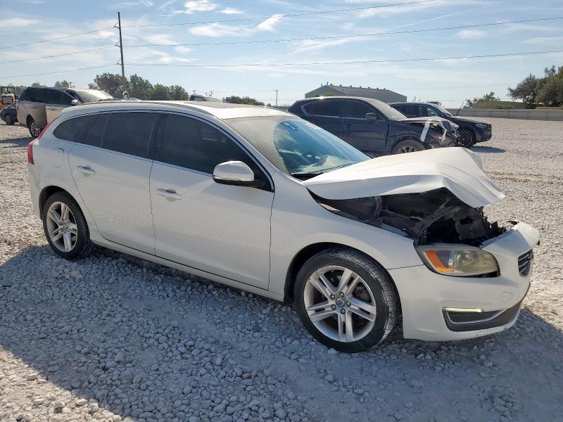 Photo 4 from auction – 2015 VOLVO V60 PREMIE with VIN YV140MEB9F1196679